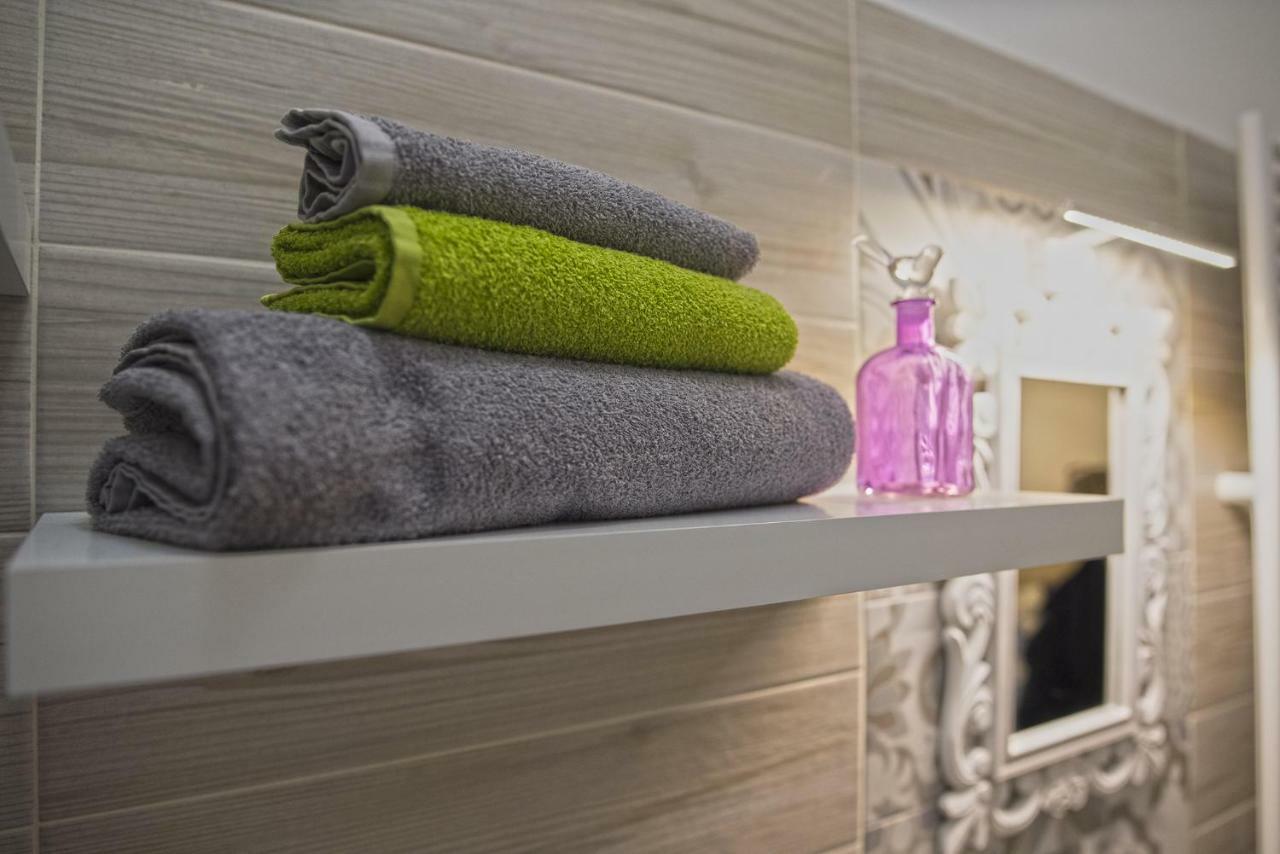Borgonuovo Apartments โบโลญญา ภายนอก รูปภาพ