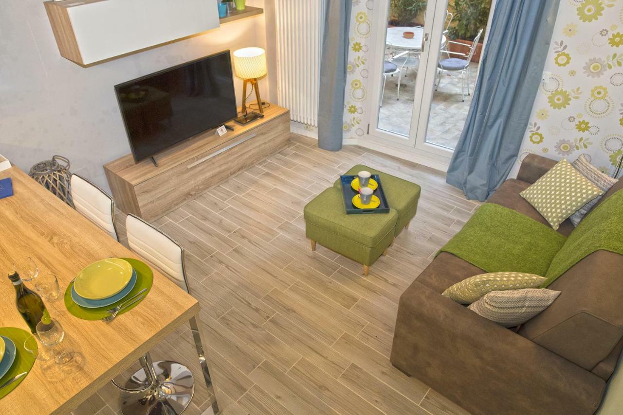 Borgonuovo Apartments โบโลญญา ภายนอก รูปภาพ