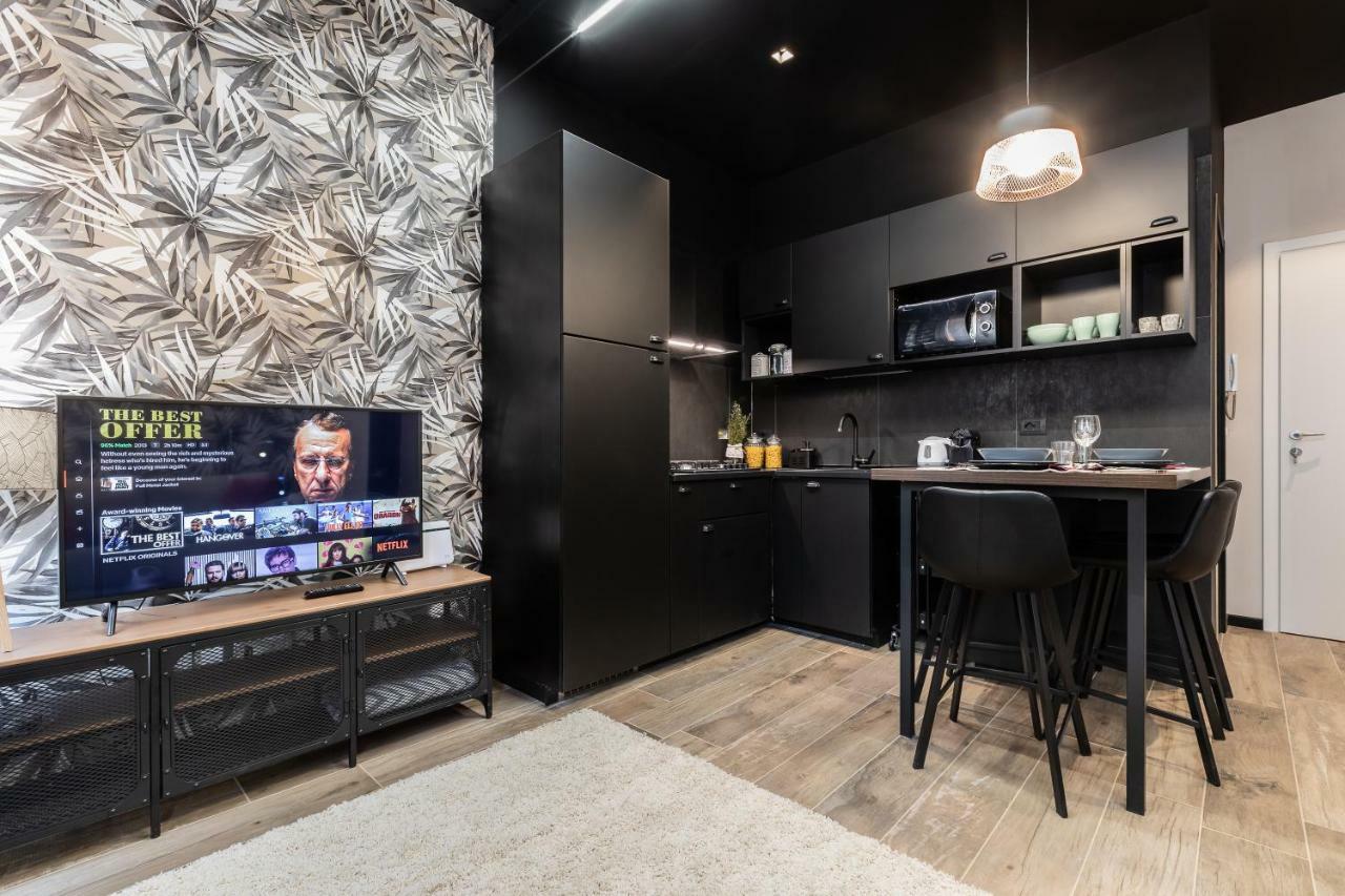 Borgonuovo Apartments โบโลญญา ภายนอก รูปภาพ